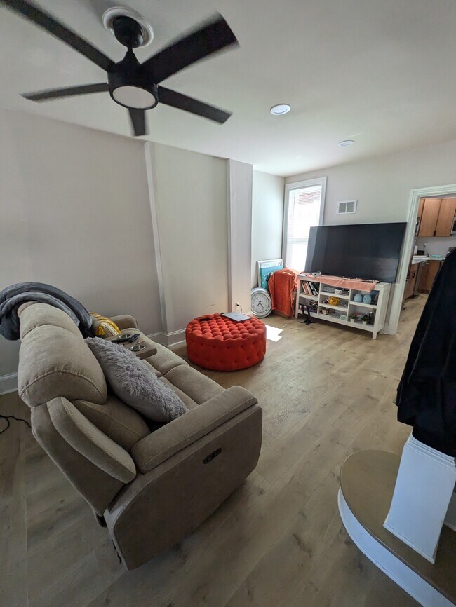 Foto del edificio - 844 Kirkwood St