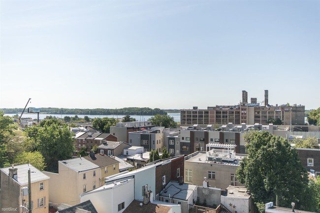 Building Photo - 2 br, 1 bath  - 1133 E COLUMBIA AVE Unit 104