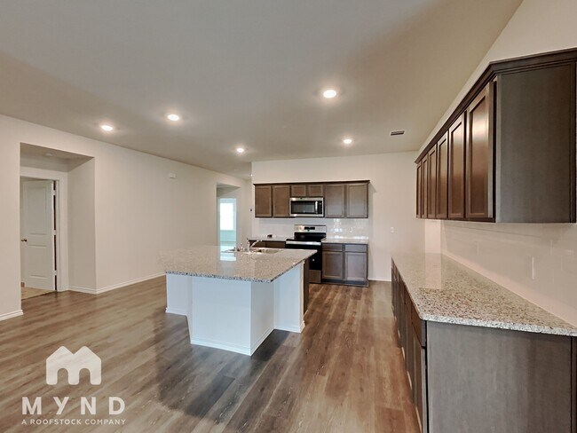 Foto del edificio - 4101 Black Canyon Dr