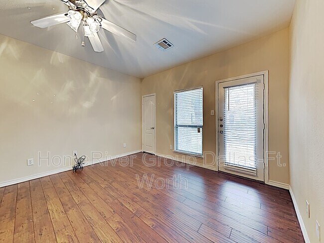 Building Photo - 6876 Livorno Ln