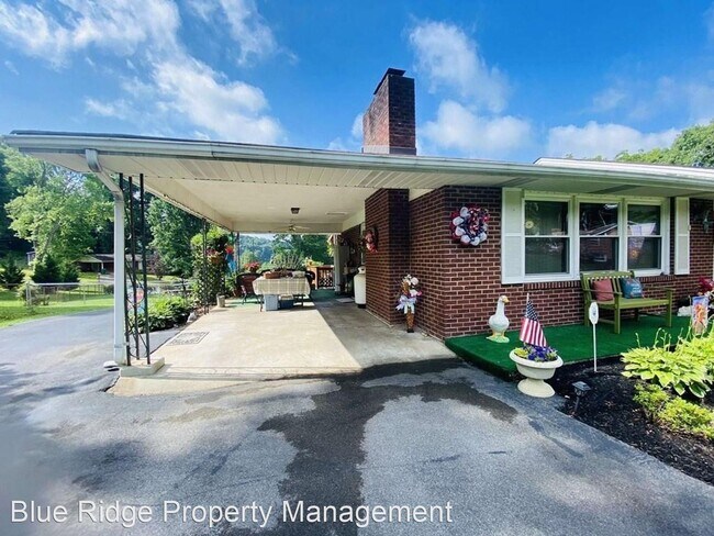 Building Photo - 4 br, 2 bath House - 124 Hobbs Street