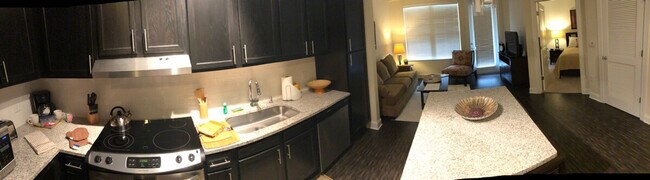 Foto del edificio - 5725 Carnegie Blvd