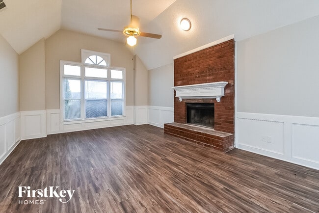 Building Photo - 6800 Martha's Point