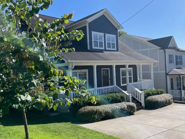 Photo - 3 Bedroom/ 2.5 Bath Home in Woodbine with Beautiful Screened in Porch and Fenced Yard.