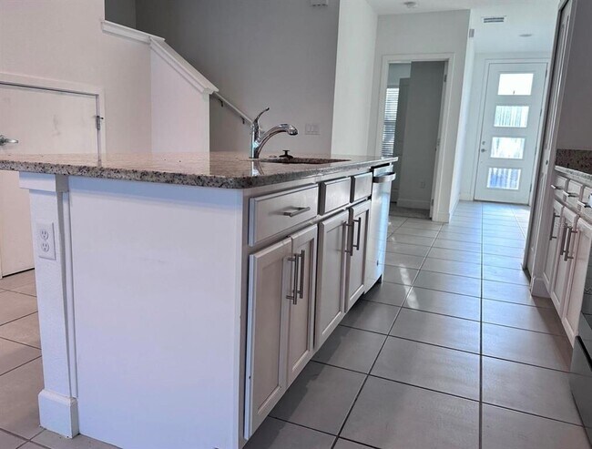 Building Photo - 4774 Terra Esmeralda Dr