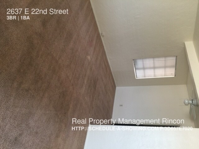 Foto del edificio - 2637 E 22nd St