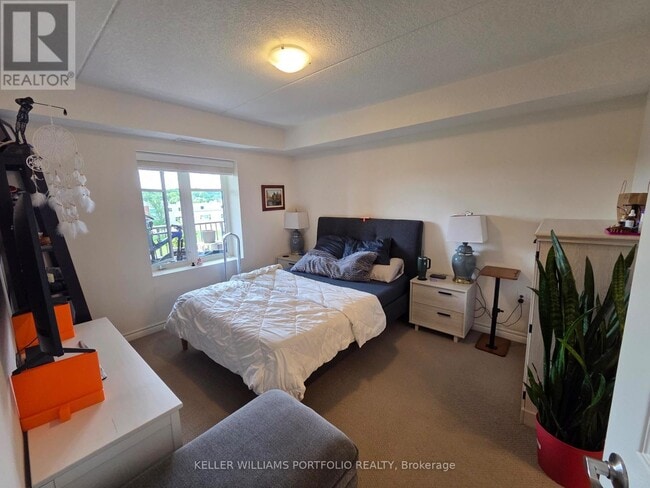 Building Photo - 776 Laurelwood Dr