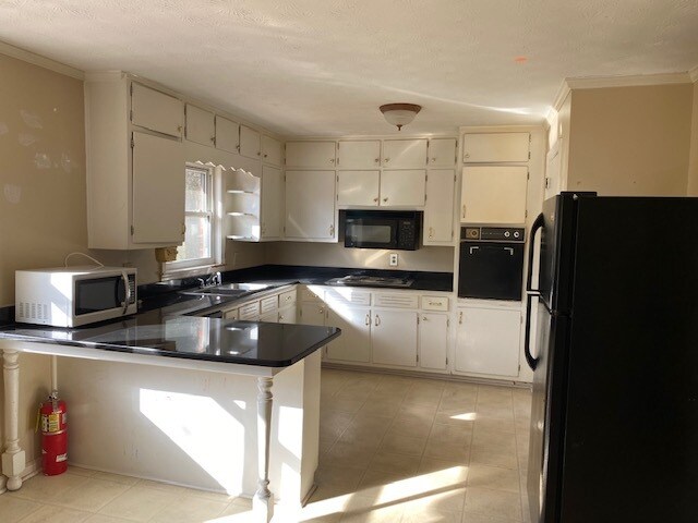 Foto principal - 591 Smyrna Powder Springs Rd SW