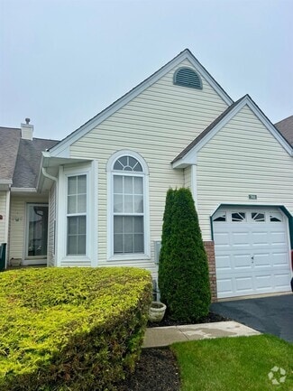 Building Photo - 703 Constance Ln