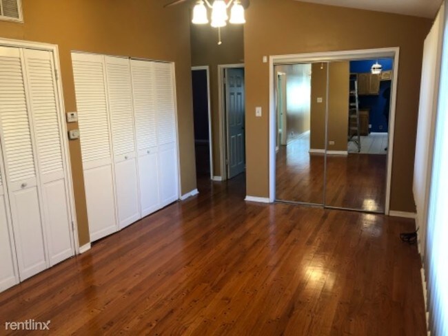 Building Photo - 3 br, 2 bath House - 1204 E. 151st Street