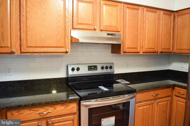 Building Photo - 7707 Wolford Way