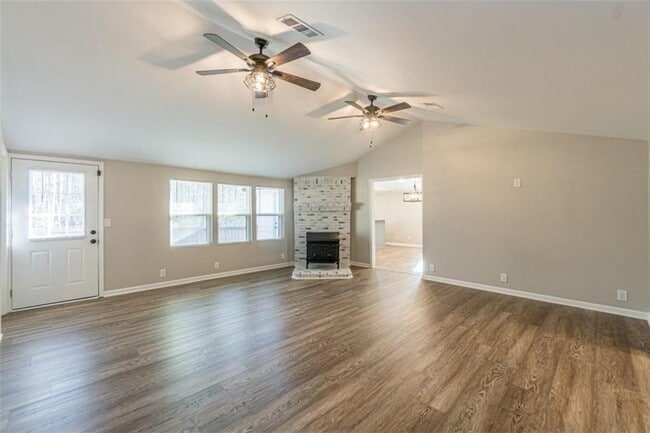 Building Photo - 1061 Old Alpharetta Rd