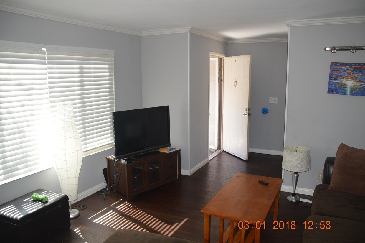Primary Photo - 10235 Bell Gardens Dr