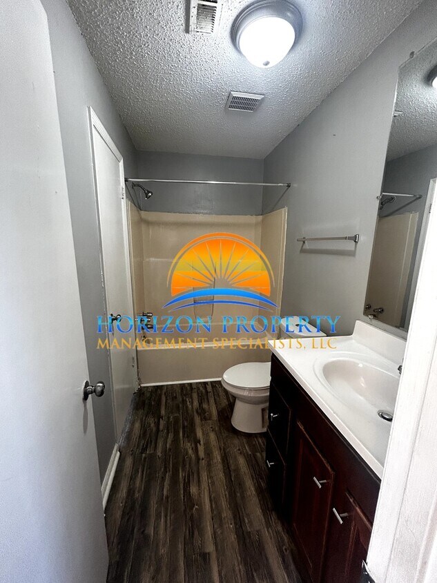 Foto del edificio - 2012 Chalet Ln NW