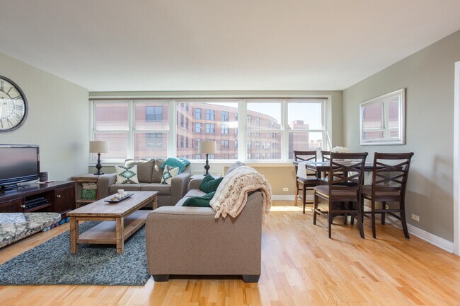 Foto del edificio - 2300 N Commonwealth Ave