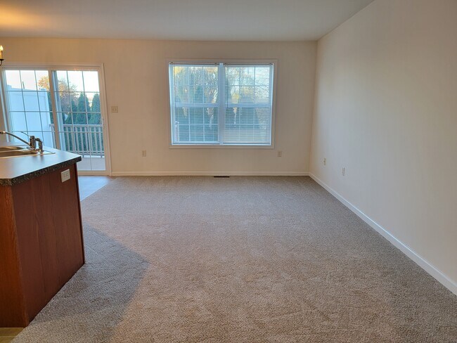 Foto del edificio - 302 Mount Olive Ln