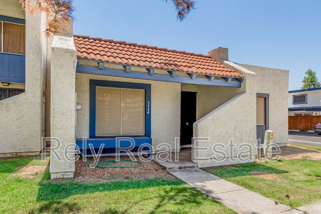 Foto del edificio - 5424 W Laurie Ln