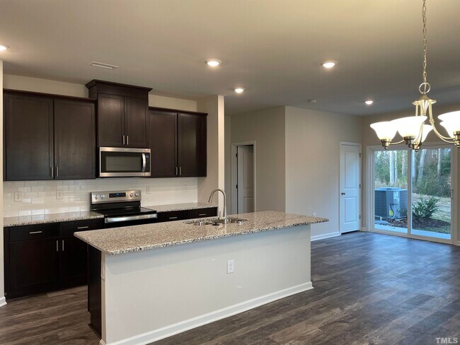 Building Photo - 133 Joneshaven Dr