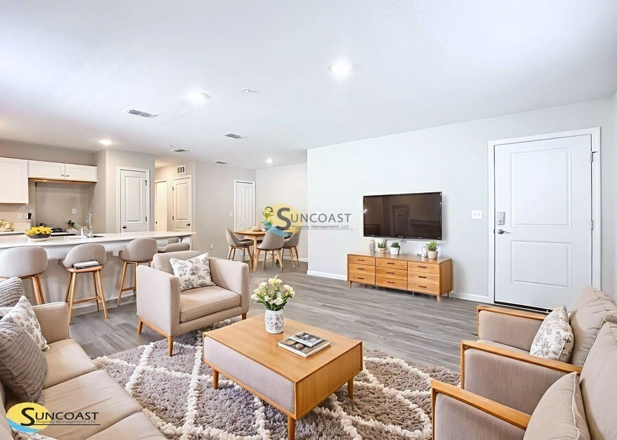 Foto principal - 6481 Breezy Oaks Wy