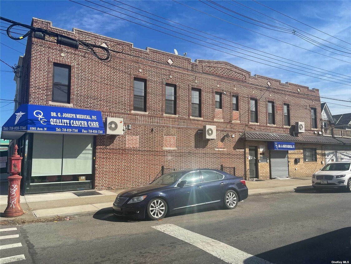 Primary Photo - 5202 Avenue N
