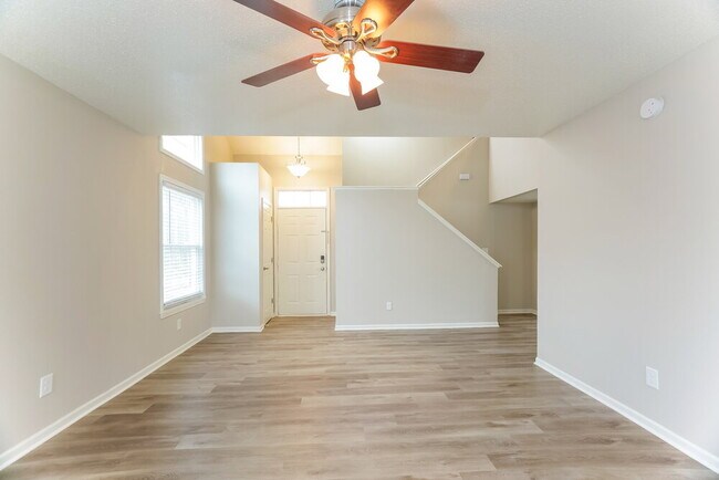 Foto del edificio - 9771 Jackson Way