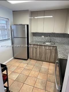 Foto del edificio - 8107 SW 72nd Ave