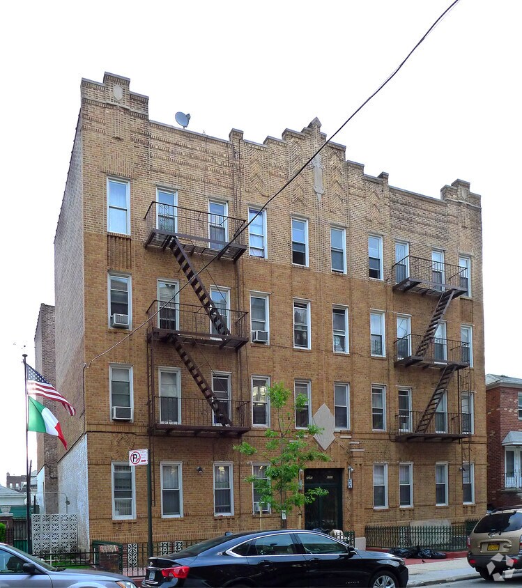 Foto del edificio - 2227 83rd St