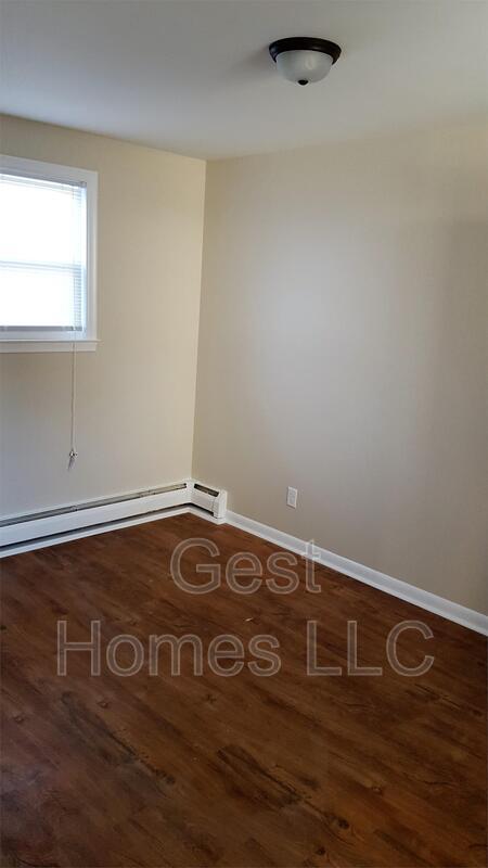 Building Photo - 26251 Gibraltar Rd