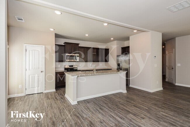 Foto del edificio - 4954 Hillstone Dr