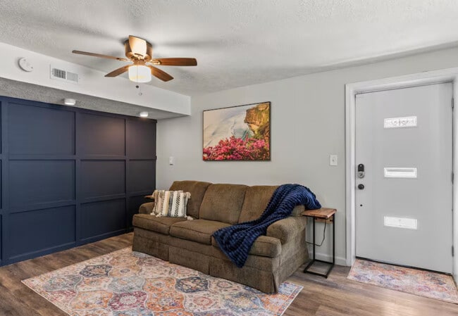 Foto del edificio - 1593 Mill Acres Dr SW