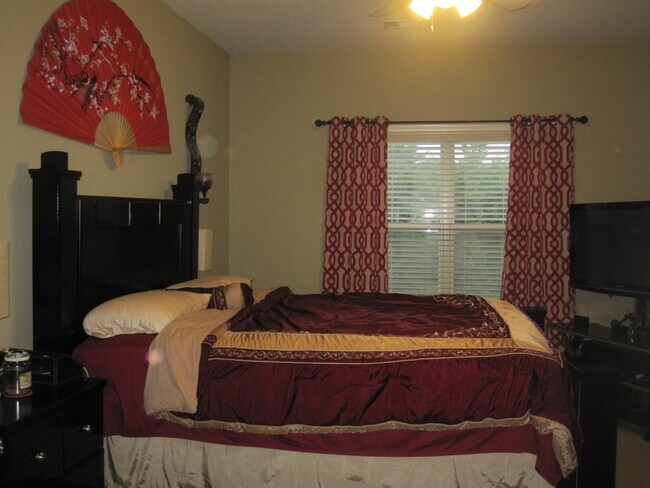 Dormitorio principal 1 - 6992 Kingswood Run Dr