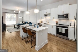 Building Photo - 2124 American Wy