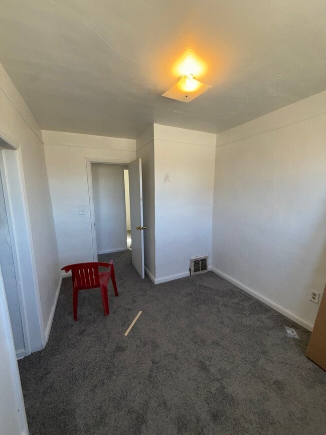 Foto del edificio - 634 Damon St