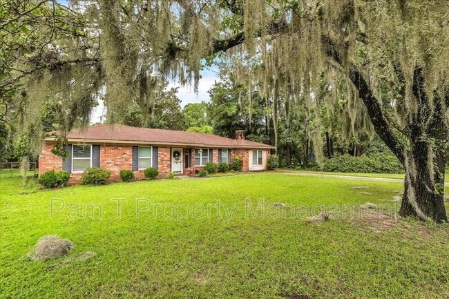 Building Photo - 606 Highland Dr