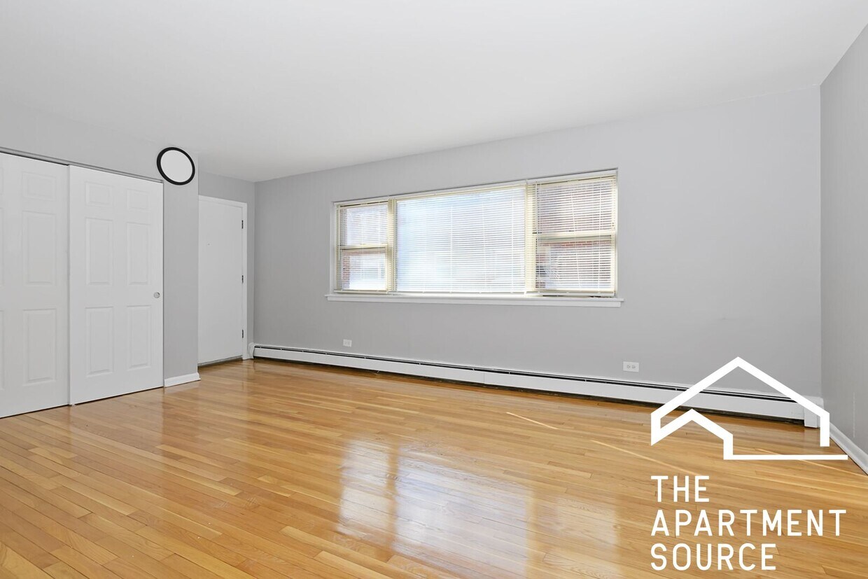 Primary Photo - 11110 S Homewood Ave