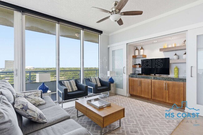 Foto del edificio - 2060 Beach Blvd