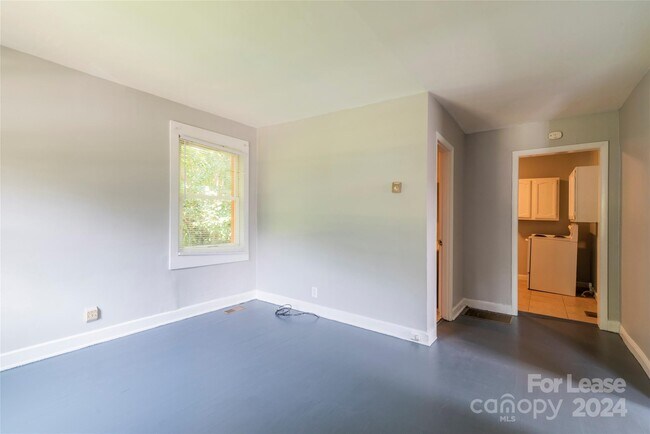 Building Photo - 1812 Catherine Simmons Ave