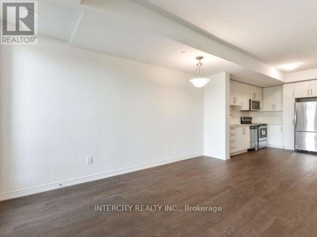 Building Photo - 2205-2205 Lillykin St