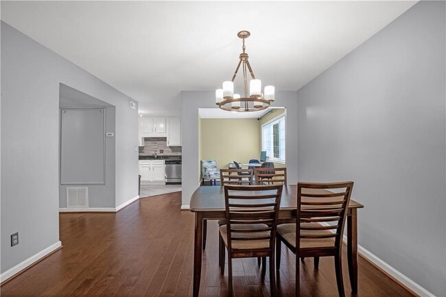 Foto del edificio - 1468 Briarwood Rd NE