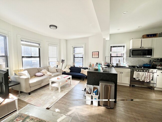 Foto del edificio - 1510 Tremont St