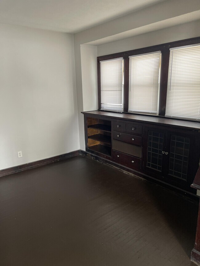 Foto del edificio - 6054 E Washington St