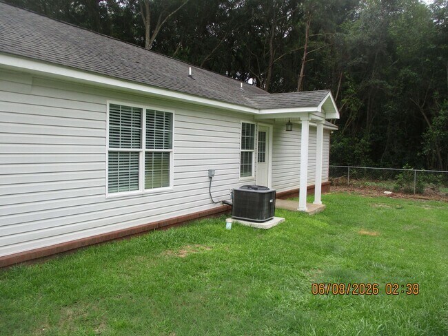 Foto del edificio - 135 Twelve Oaks Ct