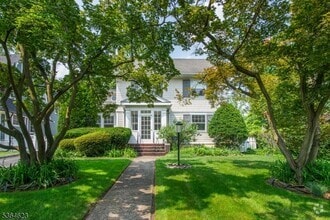 Building Photo - 228 Watchung Ave