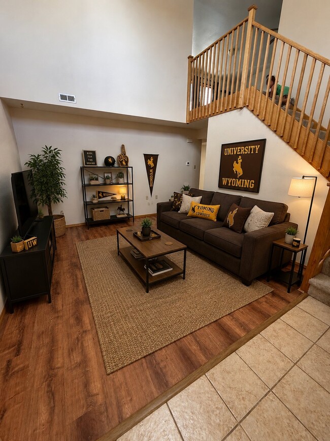 Building Photo - 1732 Sanders Dr