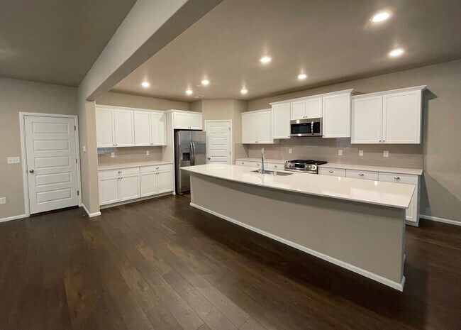 Foto del edificio - 913 Timberline Ave