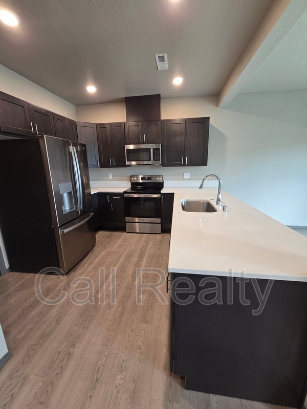 Foto del edificio - 9616 E Nixon Ln