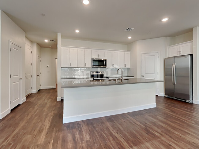 Building Photo - 288 Austin Bellerose Place