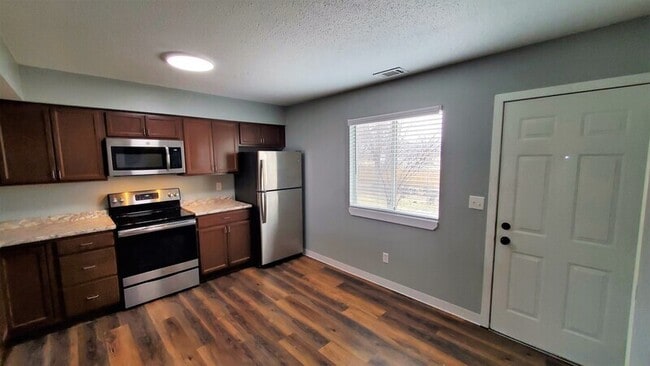 Building Photo - 414 N 18th Ave