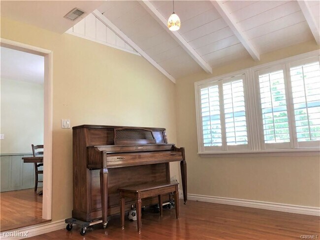 Building Photo - 4 br, 2 bath House - 19345 Santa Rita St