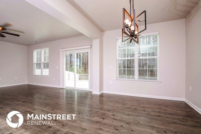 Building Photo - 250 Hawksbill Dr